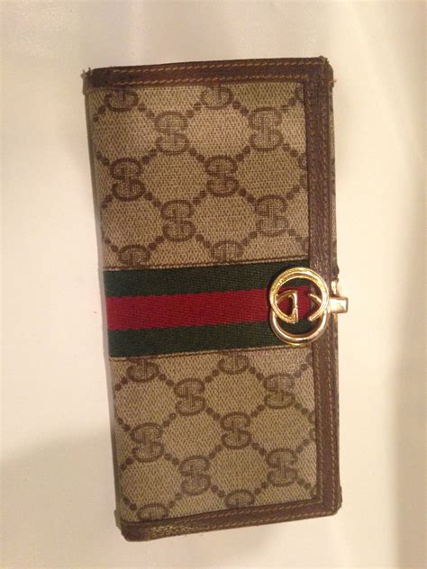 travel wallet gucci|checkered gucci wallet.